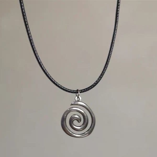 Y2K Spiral Vortex Pendant Necklace for Women Men Vintage Hand-woven Leather Rope Chain Necklace Grunge Jewelry Accessories