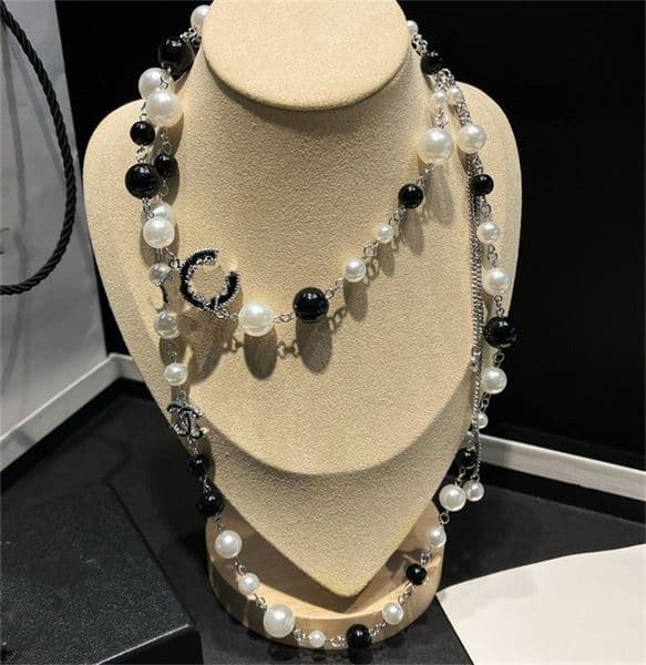 Woman Pendant Necklaces Latest Ccity gold chokers Necklace Luxury Designer Jewelry Women men Classics C pearl Sweater chain fghf345