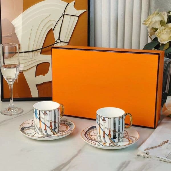 Luxury Designer Golden Mug & Plate Set - 2 Piece High-Quality Bone China Coffee/Coffee Cups with Elegant Plates for Gourmet Gifts