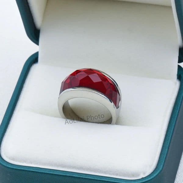 Men's/Women High Quality 316LStainlessa Steel Rings with Gem Style Classic Fashion Trend Jewelry