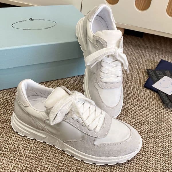 1E921N Prax 2.0 Re Nylon and suede sneakers Black designer womens sneaker Luxury Mens Sneakers Leather lining Enameled metal sign lightweight rubber soles size 46 35