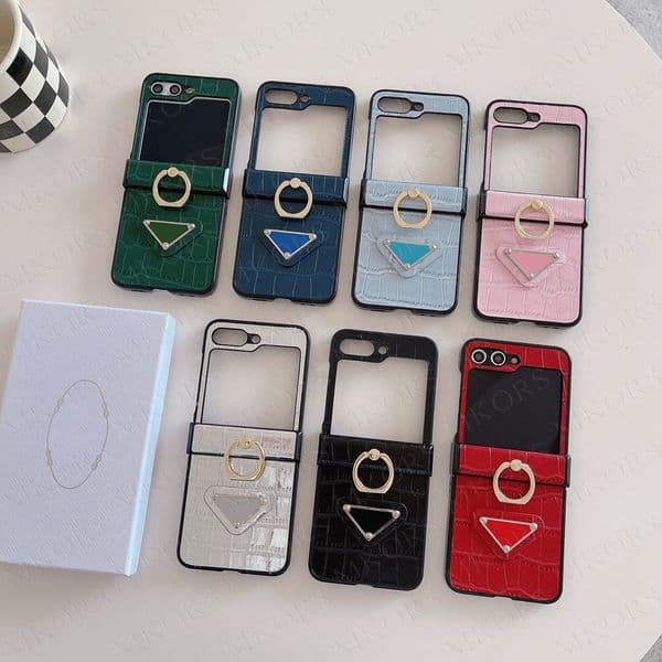 Luxury Collapsible Phone Case for Samsung Z Flip 7 6 5 4 3 Crocodile Leather Protection Plated TPU Shockproof Cover Galaxy Flip6 Flip5 Flip4 Flip3 Designer Letter