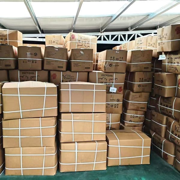 For customized packaging details for fans, please consult customer service