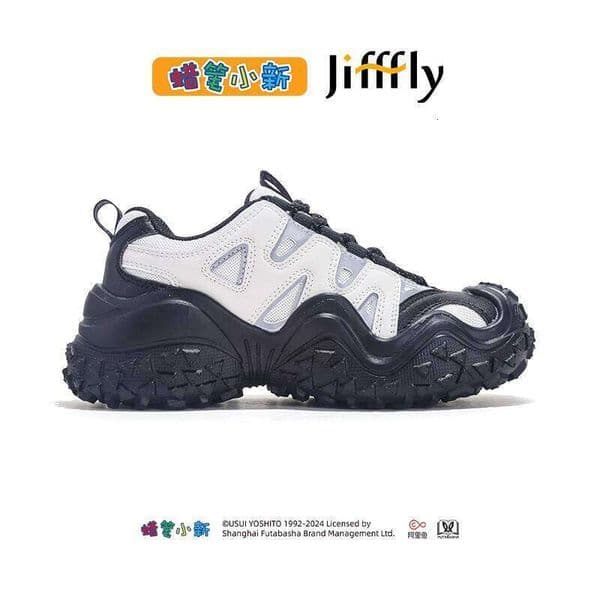 Crayon Shin chan collaborates with Jifffly Dad Shoes new thick soled running shoes, height increasing multifunctional women's sports shoes, training shoes CS008