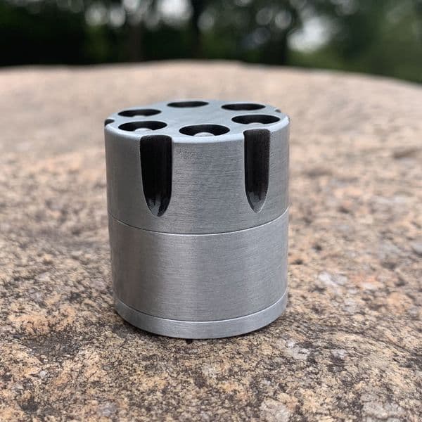 Smoking Pipes Mini bullet shaped metal smoke grinder 30mm