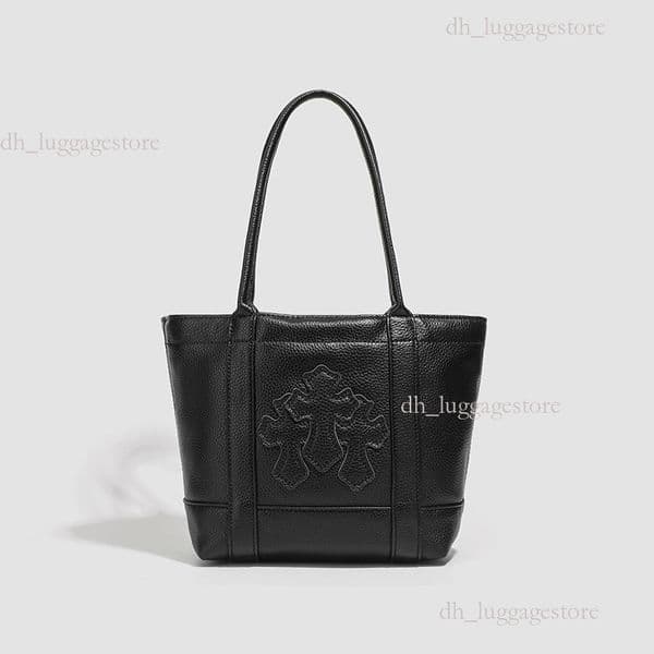 2025 New High quality designers French Style Heart Cross Basket Bag Niche Luxury Ba Simple Tote Bag Fashion Single Shoulder Handbag