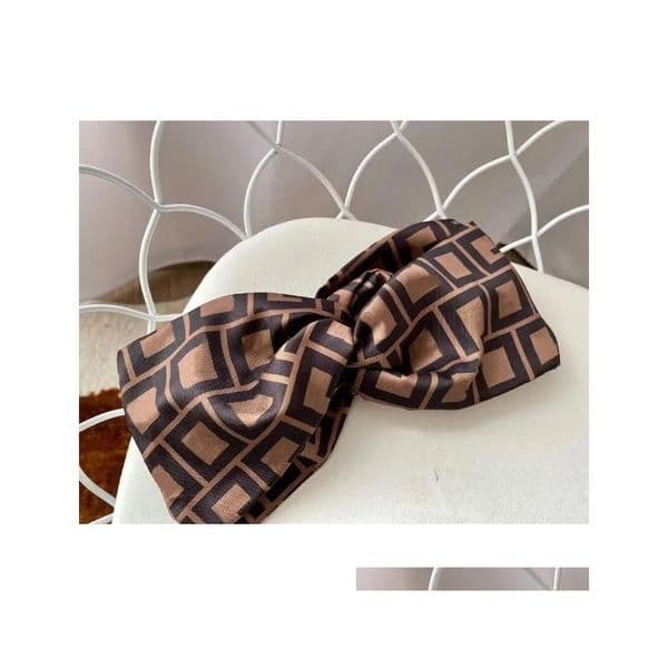 Accessories Hair Accessories Designer Hair Women Band Luxury Circle Large Ribbon Bow Scrunchie Classic Brown Letter Rope Drop Delivery Baby Kids Mater Oti47jh