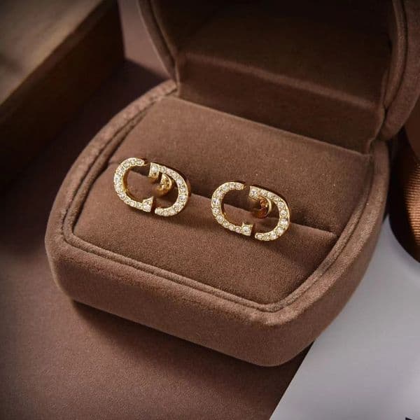 Full diamond 18K women golden letter earrings designer earring Stainless Classic Elegant All match Designer jewelry Stud wedding party