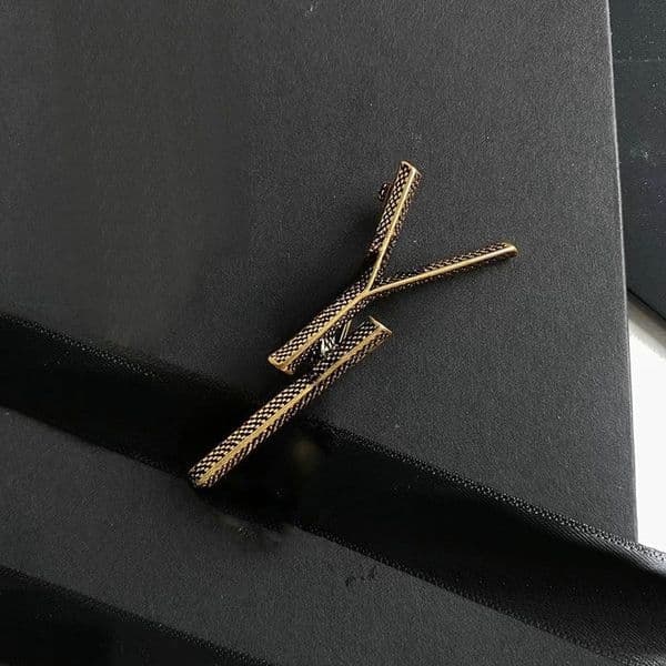 Elegant Luxury Letter Designer Brooch Pin For Men Womens Diamond Pearl Brand Brooches Designer Wedding Part Gift Jewelry Accessorie