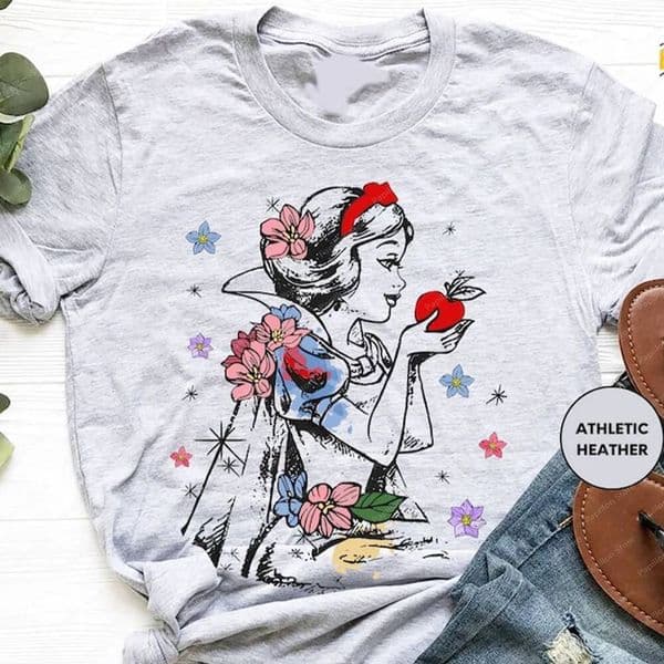 Christmas 2025 Summer New White Sketch Retro Snow Seven Dwarfs Floral T-shirt Magic Kingdom Princess Family Cotton Top ddmytues