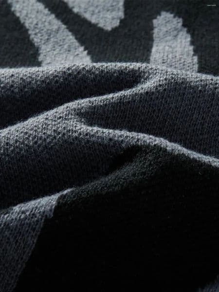 Men's Sweaters Autumn Winter Irregular Jacquard Pattern Pullover Sweater Casual Round Neck Contrast Color Knitted