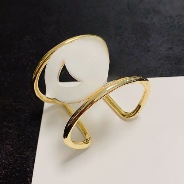 Classic Fashion Bangle Bracelet Wristband Cuff Designer Letter Bracelets for Women Lady Wedding Jewelry High Quality Gift