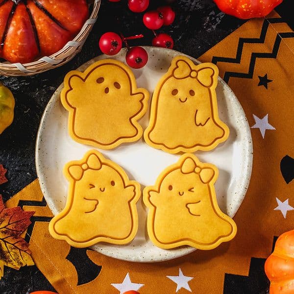 Halloween cookie mold Japanese cute ghost cookies flipping sugar cutting mold DIY baking tool