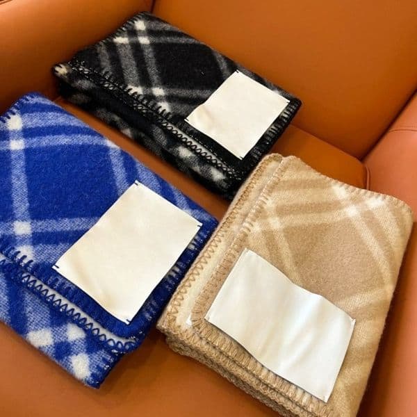 Designer Scarf Shawls Classic Plaid Men and Women Scarf Double-sided Scarf Shawl Elegant and Warm Soft Cashmere Texture 180x30cm Christmas Gift with Box
