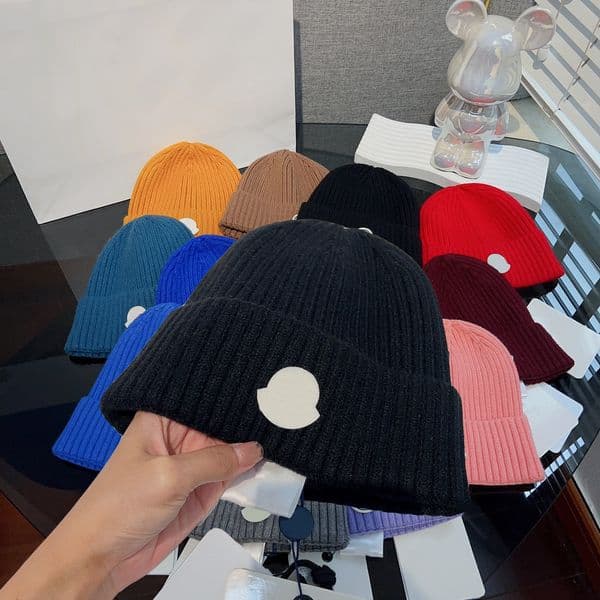 Beanie Winter knitted beanie hat designer cap fashionable bonnet dressy autumn hats for men women skull outdoor cappelli travel skiing wholesale price Knitted hat