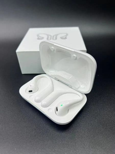 Headphones Supporting Efficient Two Way Translations Earbuds in Various Situations With Multi Language Capability For Mobile Compatibility sea Shipping