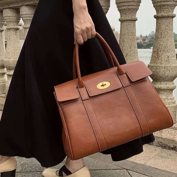 Premium Oil Waxed Leather Overnight Tote - Versatile Big Capacity Handbag for Daily Use