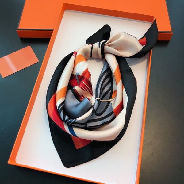 Fashionable Silk Scarf Equestrian Print Travel Accessory Womens Stylish Versatile Wrap Shawl Men Trendy Gift for Her Casual Wearable Art