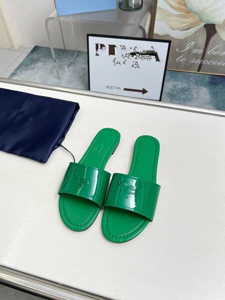 Designer Sandals Women Interlocking Slide Rubber Slippers Ladies Flat Beach Colorful shower waterproof slide High quality and comfortable genuine 0212