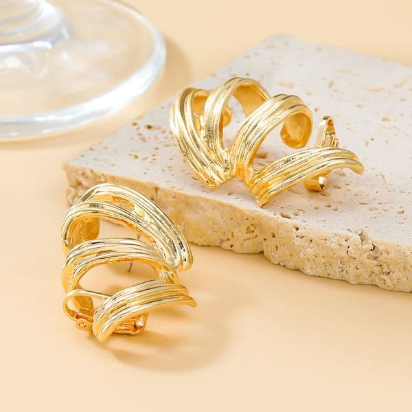 New Autumn And Winter Alloy Earrings Fashionable Creative Earrings Spring Shaped Jewelry Earrings Exquisite Love Birthday Gift Earrings Fashion Jewellery