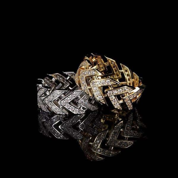 Iced Out Hip Hop Accessories Jewelry Gold Plated Retro Arrow Copper Inlaid Zircon Rings