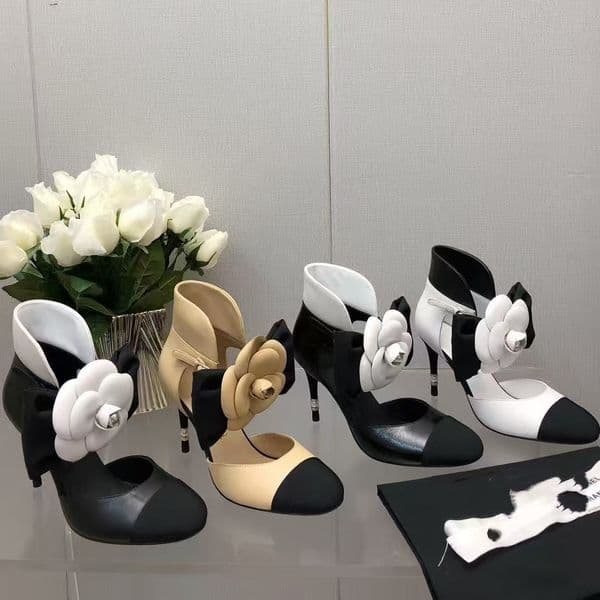 Summer New Phalaenopsis Flower Beach Sandals Mule Strap Combination Kitten Heel Roman Sandals Luxury Designer Square Toe Open Toe High Heel Slippers With box