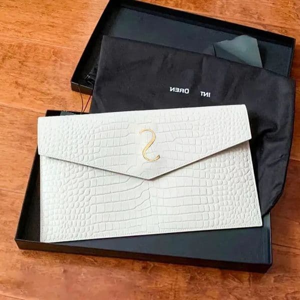 Luxury UPTOWN Caviar Envelope Purses Clutch Bags Mens Real Leather Flap Wallets Cross Body Tote Designer S Womens 45678218 Crocodile Pattern Shoulder Hands Travel