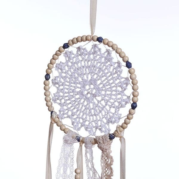Indian Craftsmanship: Artisanal Dreamcatcher Embellished with Natural Feathers