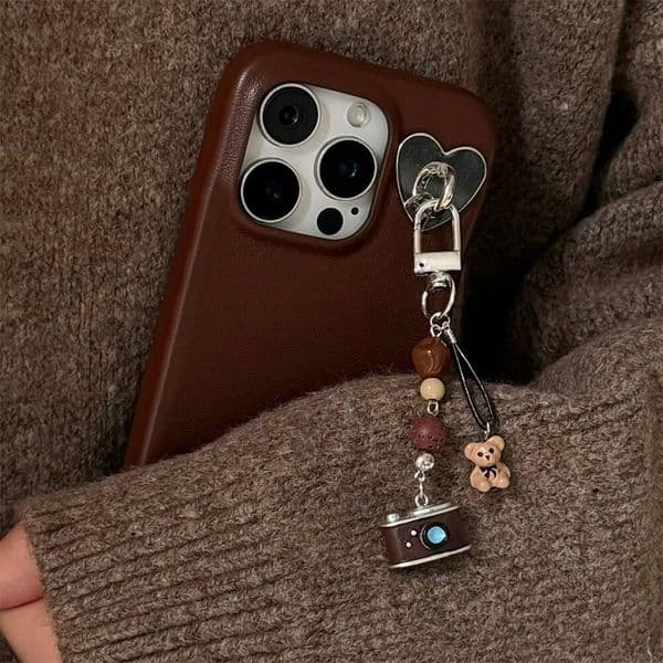 Cartoon Bear Camera Strap Bracelet Lychee Pattern Faux Leather Phone Case For iPhone 16 15 14 13 12 11 Pro Max Plus Soft Cover