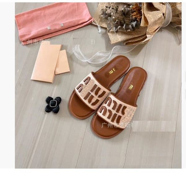 sandale Paris Women luxurys famous designers sandals Slippers fashion Summer Girls sandale Beach womens sandal Slides Flip Flops shoes 35-42 V65