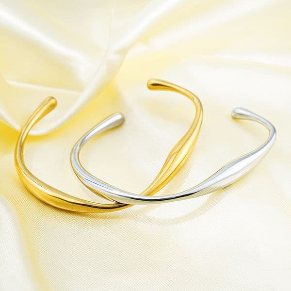 Designers bracelet Irregular shaped opening bracelet with versatile gold-plated 18K titanium steel bracelet