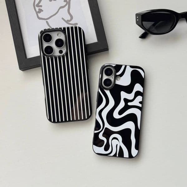 Classic Fashion Black White Lines Zebra Stripes Water Ripples Phone Case Suitable for iPhone 17 16 15 14 13 12 11 Pro Max