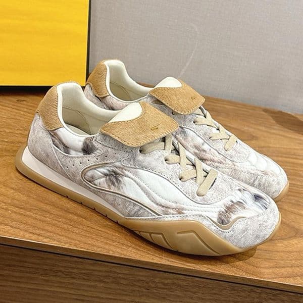 Designer Wave Pulse Sneakers men women running shoes print pattern cowhide upper fold over tongue gold metal logo rubber sole casual sports shoes hiking shoes