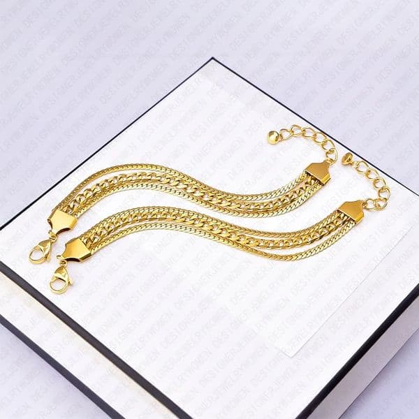 Designer Bracelet Bracelet for Women Bracelets 18K Gold Plated Bangle Stainless Steel Bangles Luxury Jewlery Designer for Women Elegant Timeless Gift Premium