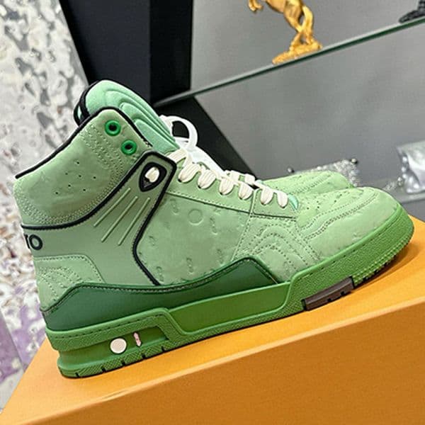 Mens Designer sports shoes Breathable comfortable Leather basketball sneakers Luxury outdoor travel casual Fall Winter high top shoes