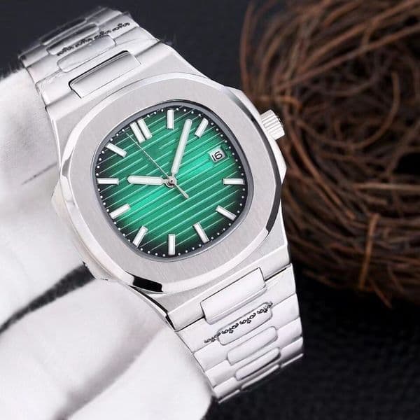 Men's fully automatic mechanical watch, luxury timepiece with date display and luminous features, water-resistant wristwatch