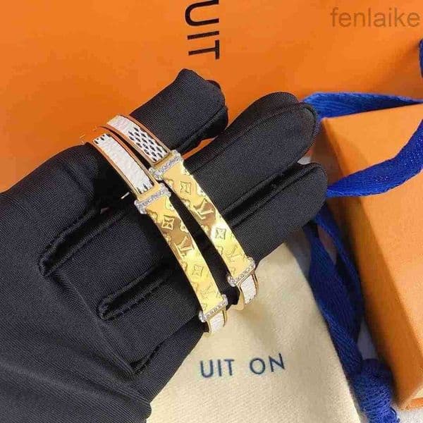 Jewelrys bracelet designer bracelet charm designer bracelet women men 18K gold sier plated luxury bracelets designer jewelry mens t bracelet