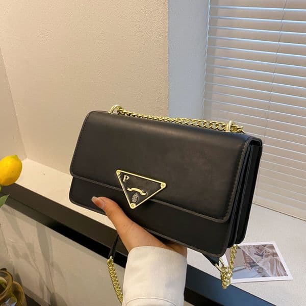10A Triangle Handbag Designer for Womens Mens Mini Tofu Adjustable Shoulder Strap Clutch Bag Tote Genuine Leather Classic Purses Baguette Cross Body Bags