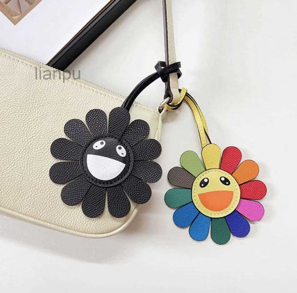 Luxury Designer Bag Keychain Charm Murakami sunflower Lanyards Trendy Key Wallet Bag chain Accessries Fashion Men Women Bag Decor genuine leather Keys Pendant