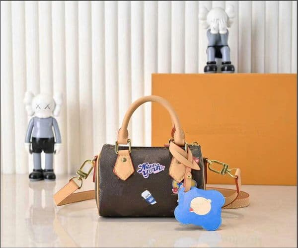 designer bag tote bag womens shoulder bag crossbody bag luxury handbag chain bag fashionable and casual club shoulder bag M81085 M15330