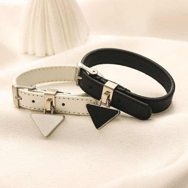 Designer Leather Bracelets Bangle Charm Wrist Strap Women Luxury Bracelets Letter Jewelry Wristband Cuff Fashion Gift