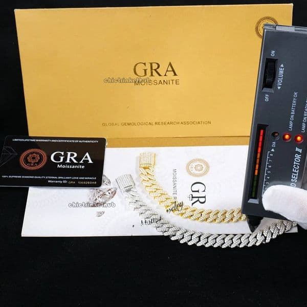 Pendant Necklaces Designer for Men Fine Jewelry Pass Dia Tester Iced Out Miami Chain Necklace Sterling gold 14mm Cuban Link