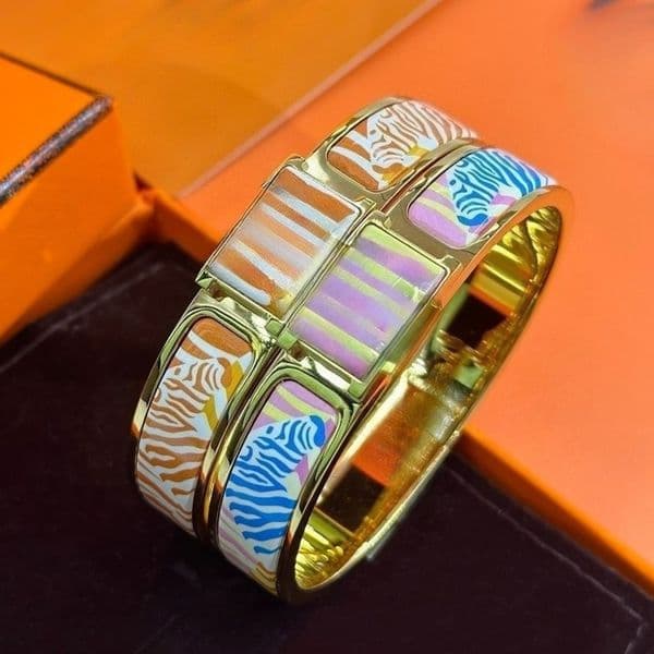 Designer Bracelet Luxury Designer Bracelet Womens Bracelets 18k Gold Bangle 12MM Wide Size 17 Luxury Jewellery