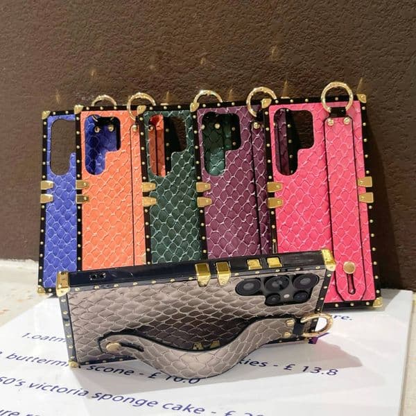 For Samsung Galaxy S20 S21 S23 FE S22 S24 S25 Plus Note 20 Ultra Plating snakeskin grain Wristband Case