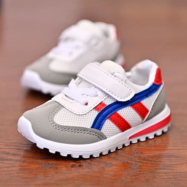 2026Designer style Childrens Outdoor Sports Shoes Children Breathable Mesh Running Baby Comfortable Boys Casual Sneaker 251128