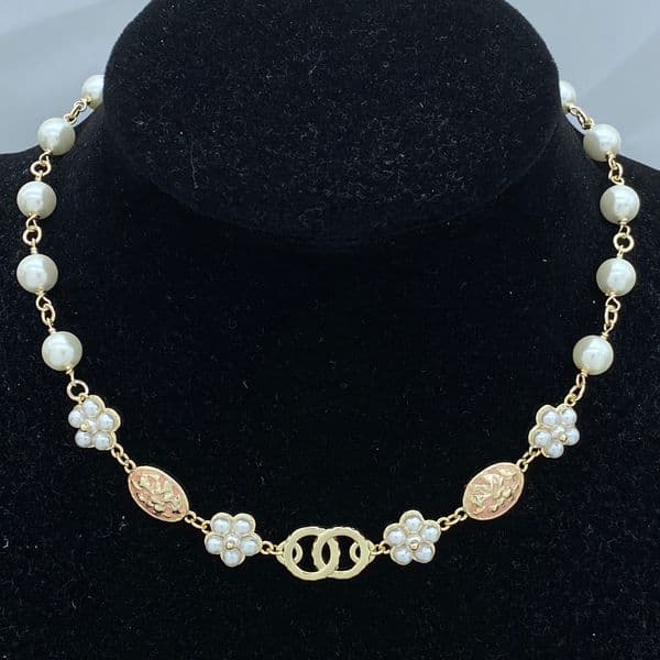 High Quality Crystal Pendants Pearl Chains Classic Jewerly Women Necklace Choker Stamp Letter Necklaces Sweater Chain Accessories Party Love Gifts
