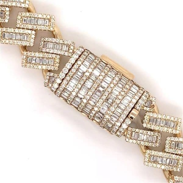 Iced Out Bling Cuban 17MM Baguette Moissanite Cuban Link Chain Sterling Silver 925 D Color VVS Moissanite Hip Hop Cuban Necklace