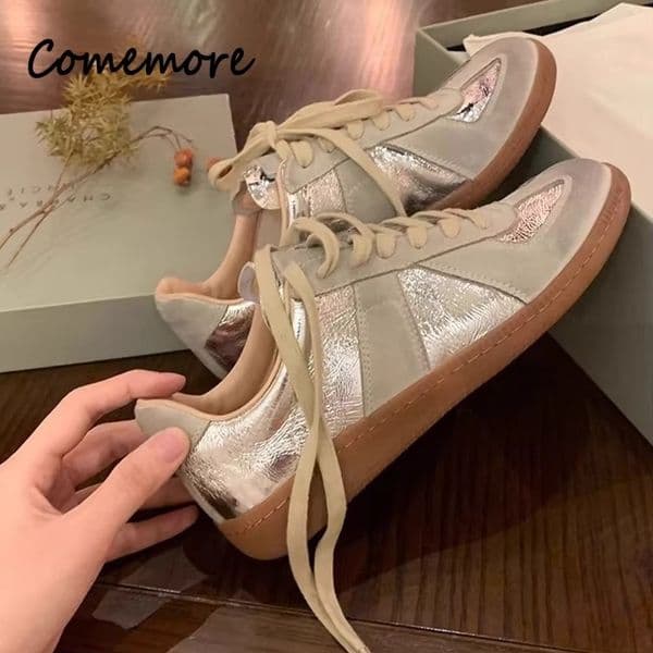 Designer Outdoor Casual Leather Sports Shoes Sier Lace Up Sports Flat Shoes Women's Anti Slip Breathable Tennis Running Shoes Basket Women's Skateboarding Shoes