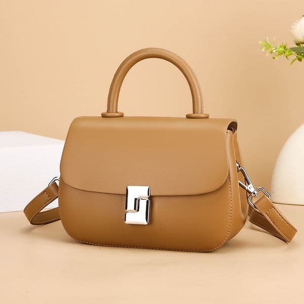 2025 New Fashionable Women's Designer Saddle Small Yet High End Underarm Bag Large Capacity Multi Functional Single Shoulder Crossbody Bag