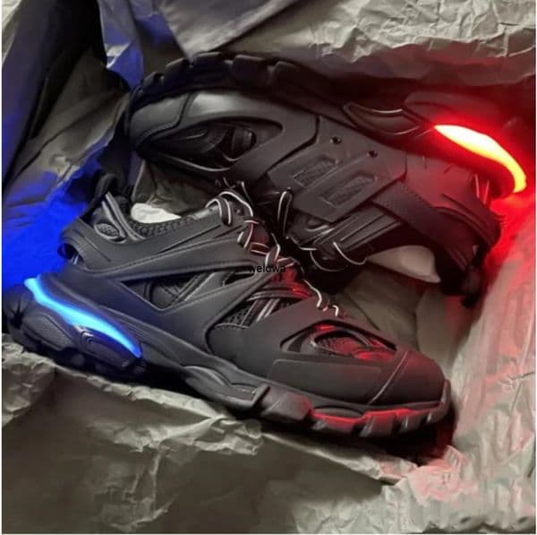 Track LED Sneaker shoes track 3 3.0 Designer Shoes Men Women Triple white black leather trainers sports Tracks Jogging Walking pyxe